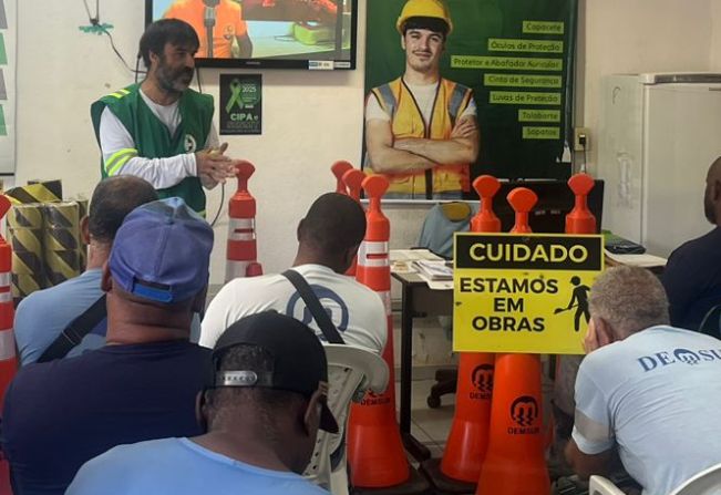 Demsur promove treinamento sobre sinalização de segurança para equipes de obras