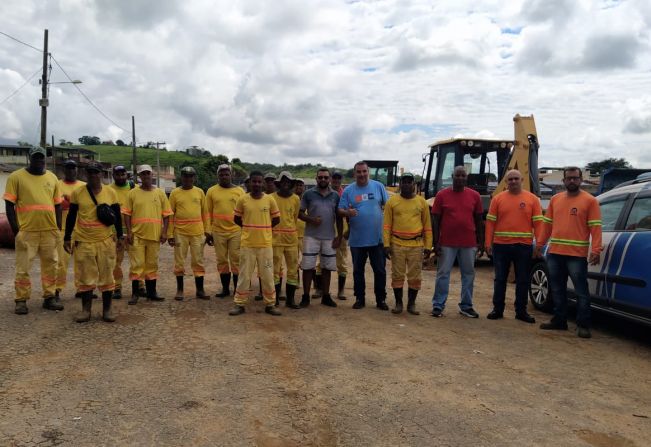 Solidariedade: Prefeitura de Muriaé presta ajuda para limpeza de Recreio